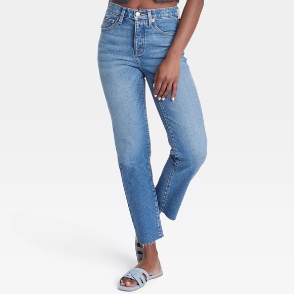 Universal Thread Women's Mid-Rise 80's Slim Fit Jeans - Picture 1 of 9